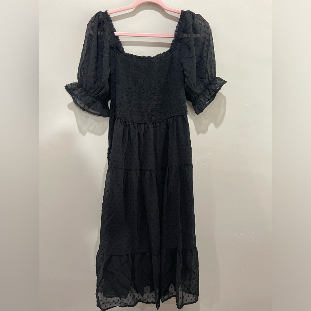 NWT Fashion - midi dress size medium puff sleeve